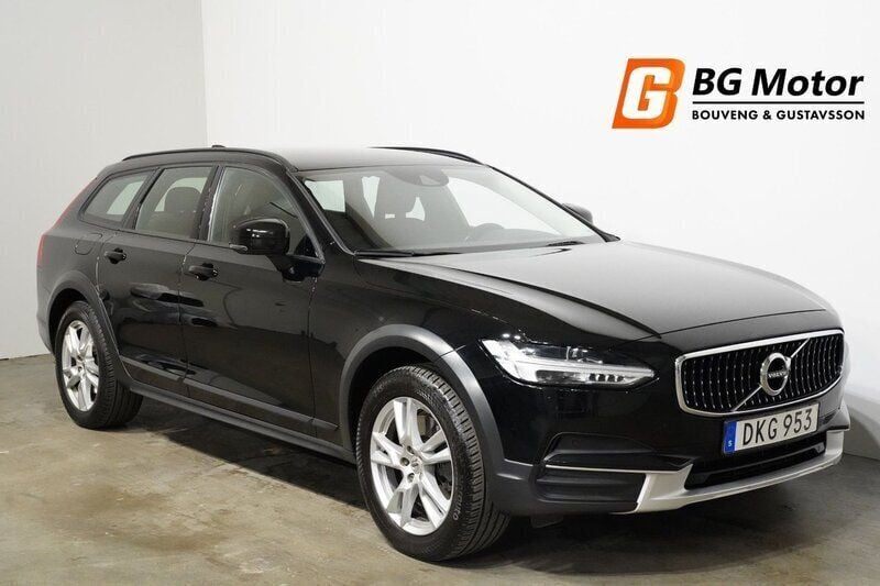 Svart Begagnad 2018 Volvo V90 CC Kinetic Kombi | 269 700 kr (Bra pris) - Bild 1/3