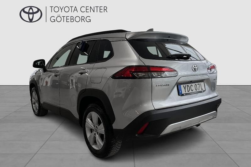 Begagnad Toyota Corolla Cross Style 141 HK (103 kW) 2024 Silver SUV