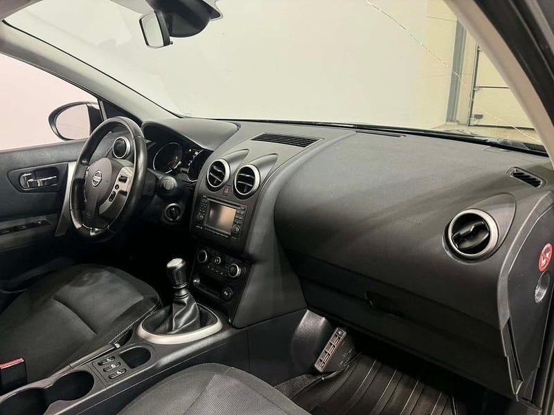 Begagnad Nissan Qashqai +2 131 HK (96 kW) 2012 Grå SUV