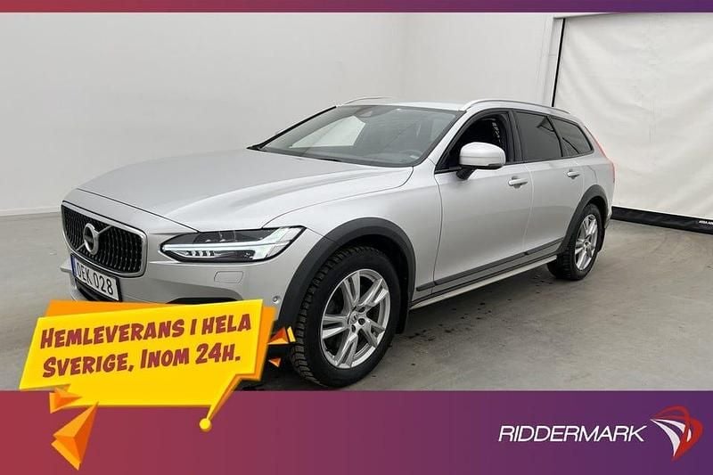Begagnad Volvo V90 CC Inscription 261 HK (191 kW) 2017 Silver Kombi