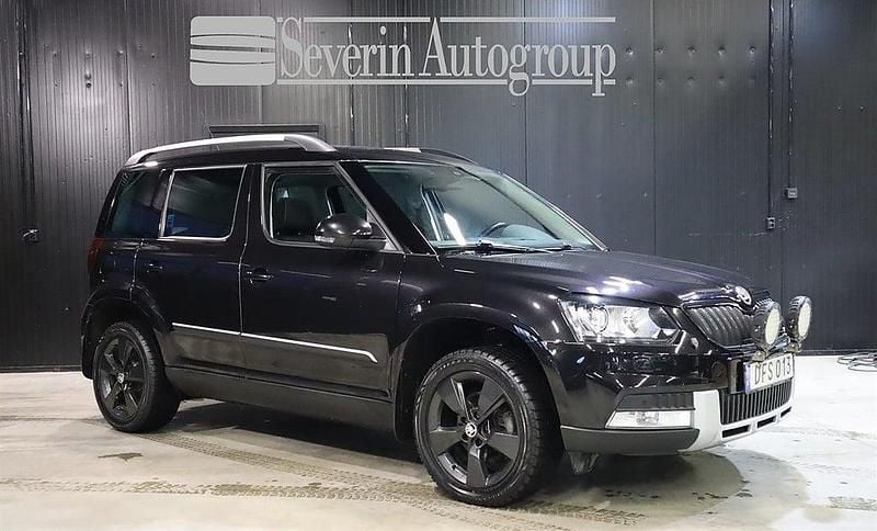Svart Begagnad 2015 Skoda Yeti Outdoor SUV | 149 000 kr (Marknadspris) - Bild 1/4