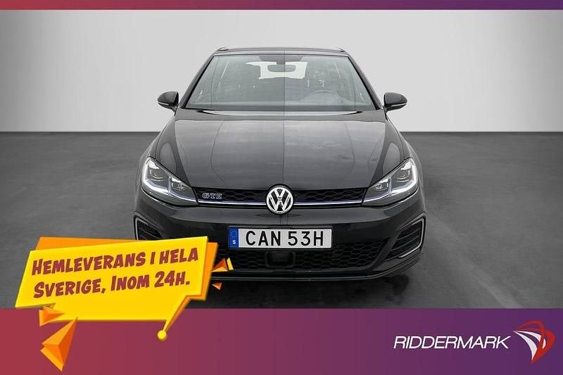 Begagnad VW Golf VIII GTE 204 HK (150 kW) 2020 Svart Halvkombi