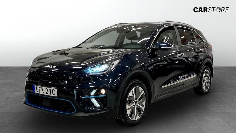 Blå Begagnad 2022 Kia e-Niro Advance SUV | 259 900 kr (Marknadspris) - Bild 1/4