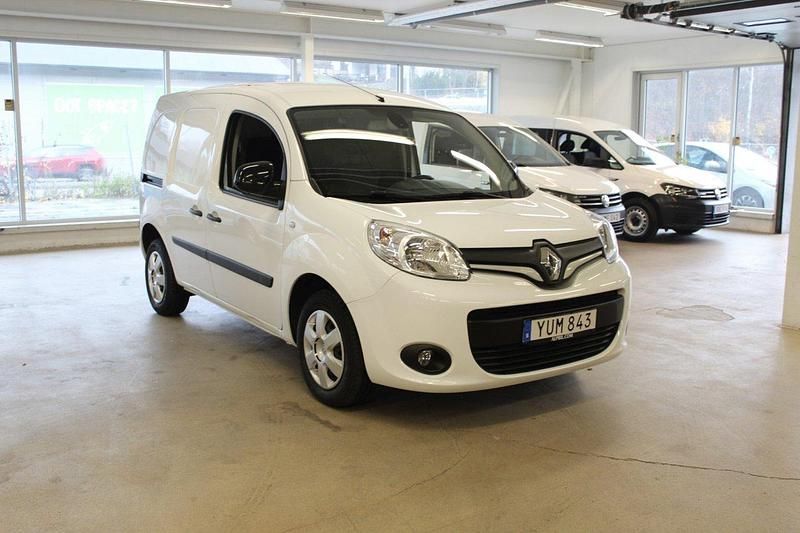 Vit Begagnad 2018 Renault Kangoo Van | 107 000 kr (Marknadspris) - Bild 1/4