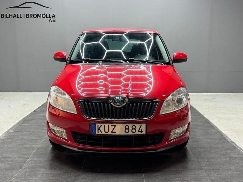 Röd Begagnad 2011 Skoda Fabia Elegance Kombi | 49 900 kr (Bra pris) - Bild 1/4