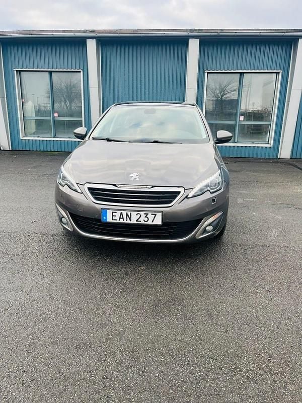 Begagnad 2014 Peugeot 308 Halvkombi | 69 900 kr (Bra pris) - Bild 1/4