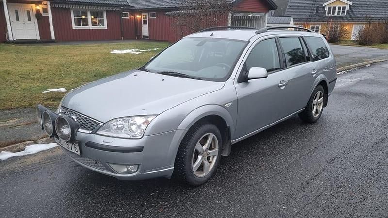 Begagnad 2006 Ford Mondeo Kombi | 35 000 kr (Dyr) - Bild 1/4