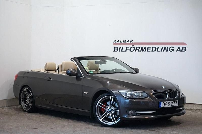 Brun Begagnad 2011 BMW 330 Cabriolet Comfort Edition Cab | 199 500 kr (Lite dyr) - Bild 1/4