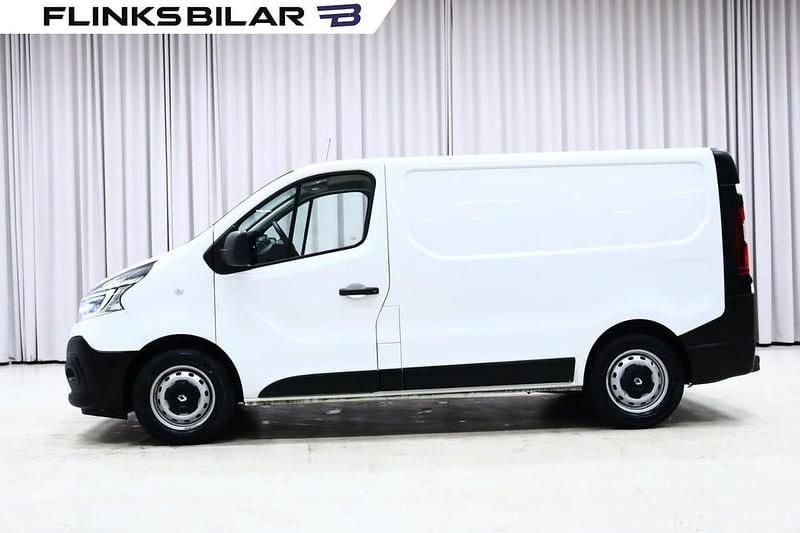 Vit Begagnad 2021 Renault Trafic Minibuss | 179 800 kr (Superpris) - Bild 1/4