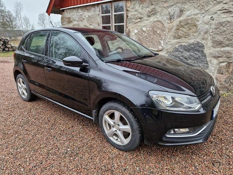 Begagnad 2016 VW Polo Halvkombi | 79 000 kr (Marknadspris) - Bild 1/4
