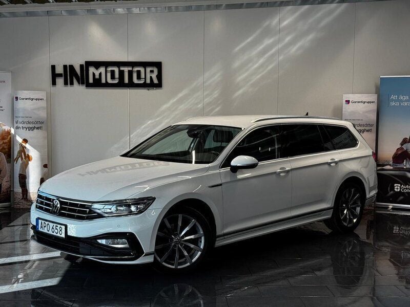 Vit Begagnad 2021 VW Passat Kombi | 259 900 kr (Bra pris) - Bild 1/4