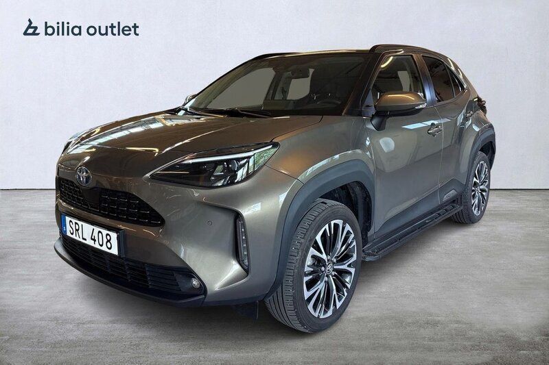 Grön Begagnad 2023 Toyota Yaris Cross Style SUV | 299 900 kr (Marknadspris) - Bild 1/4