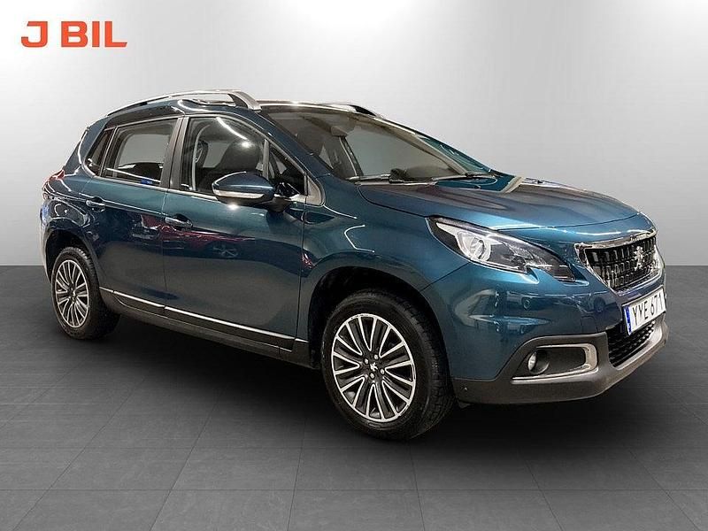 Emerald crystal Begagnad 2017 Peugeot 2008 Active SUV | 94 800 kr (Marknadspris) - Bild 1/3