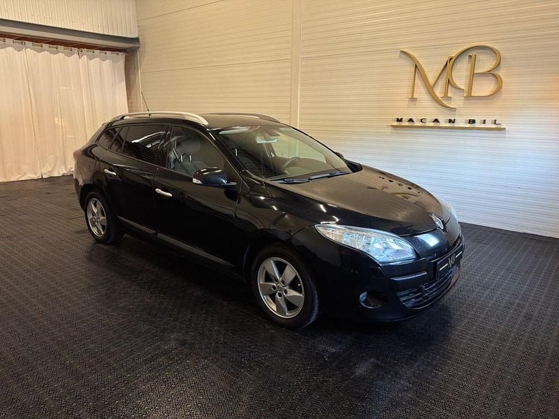 Svart Begagnad 2011 Renault Mégane GrandTour Kombi | 49 900 kr (Marknadspris) - Bild 1/3