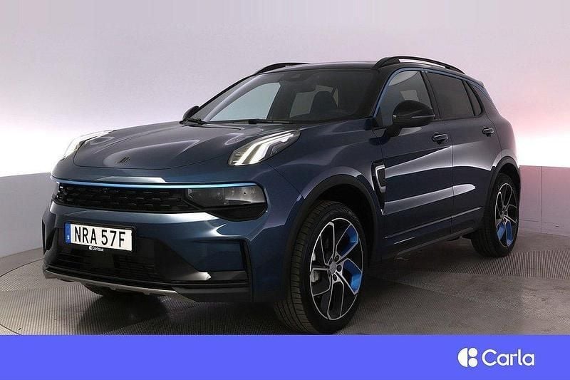 Blå Begagnad 2023 Lynk & Co 01 SUV | 329 900 kr (Marknadspris) - Bild 1/4