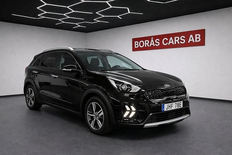 Svart Begagnad 2021 Kia Niro Advance SUV | 219 900 kr (Superpris) - Bild 1/4