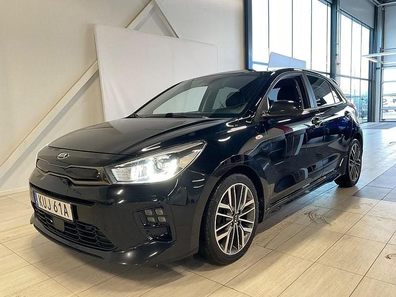 Begagnad Kia Rio GT-Line 120 HK (88 kW) 2019 Svart Halvkombi