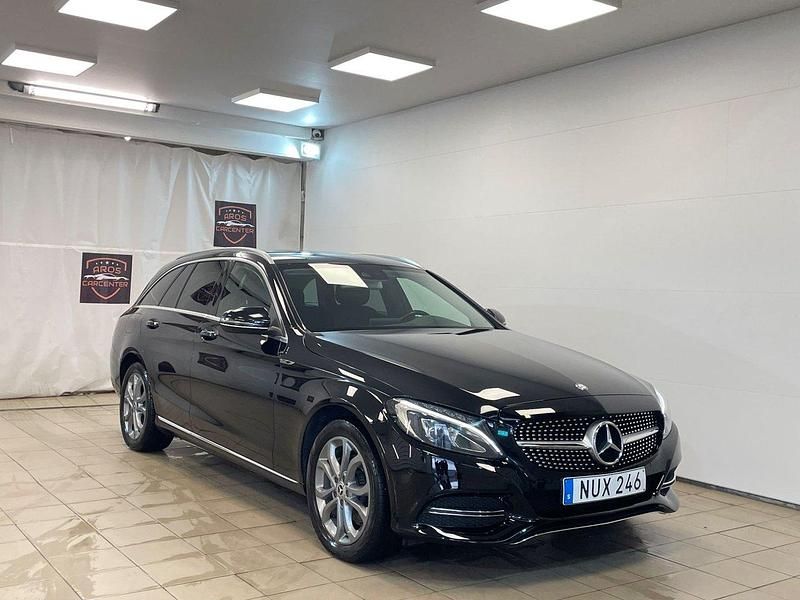 Svart Begagnad 2016 Mercedes C220 Kombi | 154 900 kr (Marknadspris) - Bild 1/4