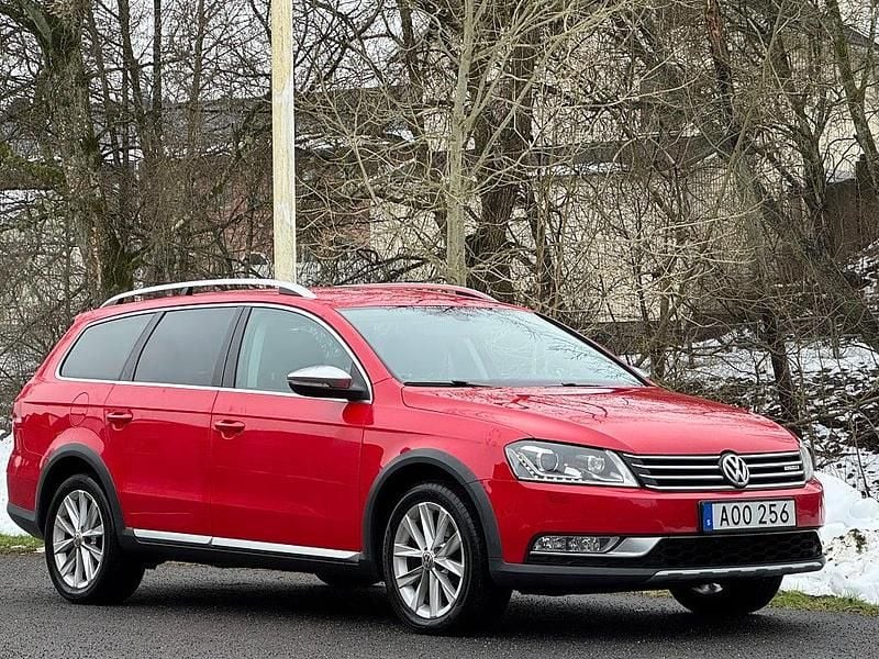 Röd Begagnad 2014 VW Passat Alltrack Kombi | 87 900 kr (Bra pris) - Bild 1/4