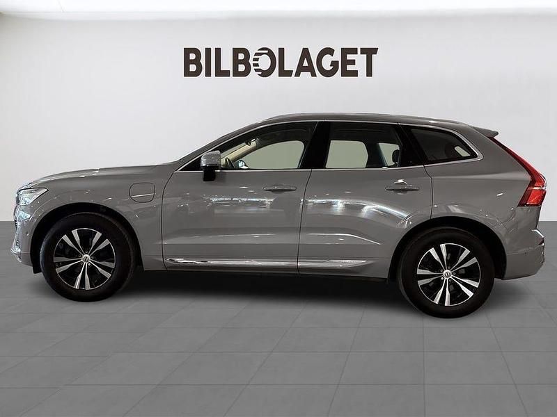 Begagnad Volvo XC60 Core 355 HK (261 kW) 2024 Grå SUV