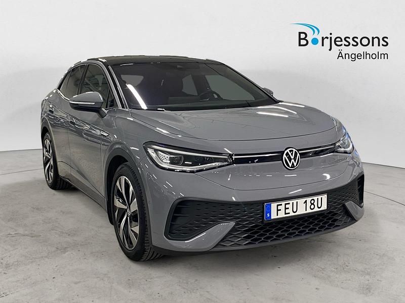 Grå Begagnad 2023 VW ID.5 Pro Performance SUV | 389 000 kr (Marknadspris) - Bild 1/4