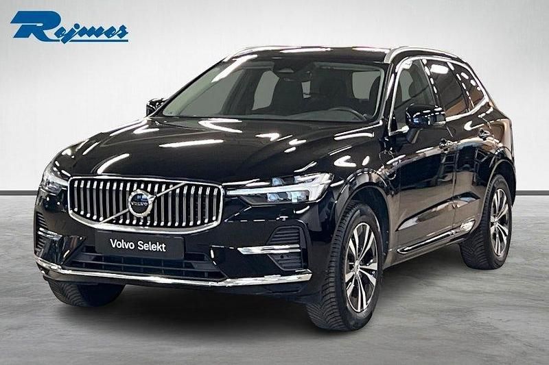 Svart Begagnad 2022 Volvo XC60 Core SUV | 449 900 kr (Marknadspris) - Bild 1/4