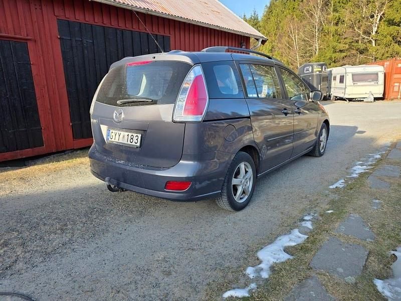 Begagnad Mazda 5 110 HK (80 kW) 2008 Minibuss