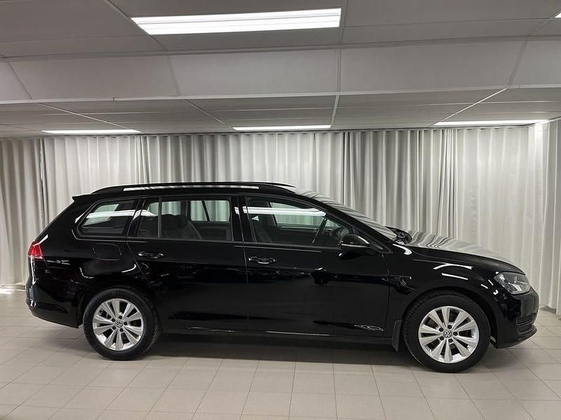 Begagnad VW Golf VII 110 HK (80 kW) 2015 Svart Kombi