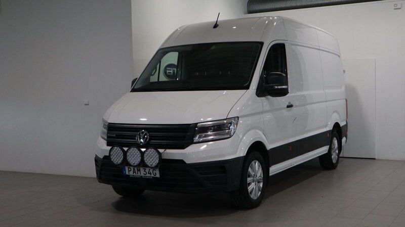 Vit (candy white) Begagnad 2024 VW Crafter Van | 579 900 kr (Superpris) - Bild 1/4