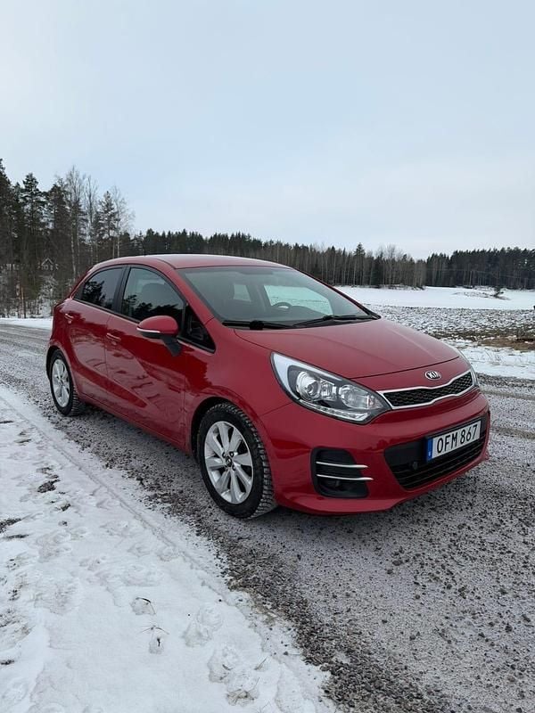 Begagnad Kia Rio 84 HK (61 kW) 2016 Halvkombi