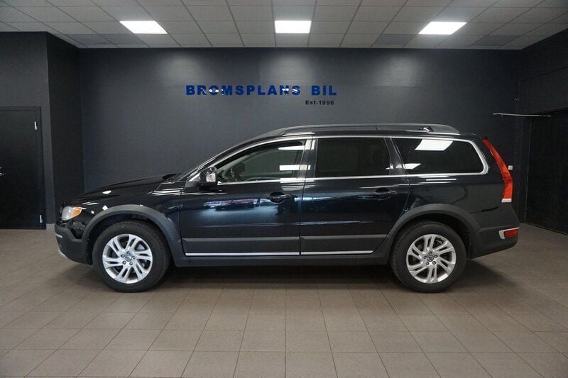 Svart Begagnad 2014 Volvo XC70 Summum SUV | 129 500 kr (Superpris) - Bild 1/4