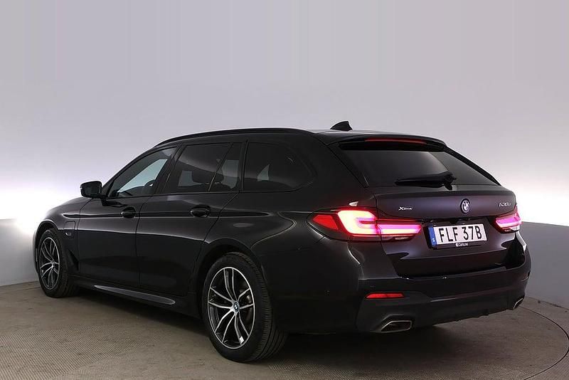 Begagnad BMW 530e M Sport 215 HK (158 kW) 2022 Svart Kombi