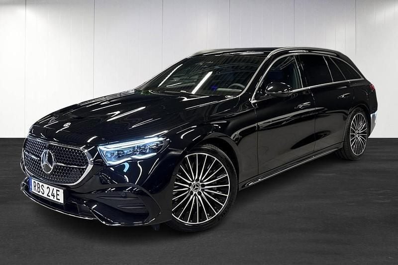 Svart Begagnad 2024 Mercedes E300 AMG line Kombi | 889 990 kr - Bild 1/4