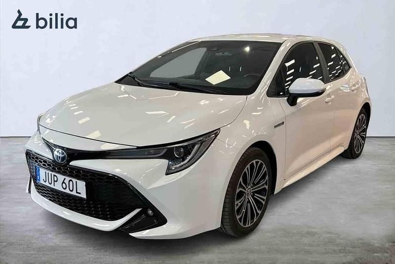 Begagnad Toyota Corolla Hybrid 2019 Vit Halvkombi