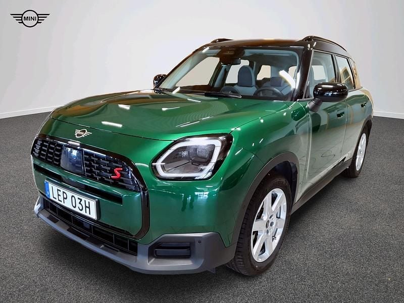 Grön Begagnad 2024 Mini Countryman SUV | 339 900 kr (Superpris) - Bild 1/4