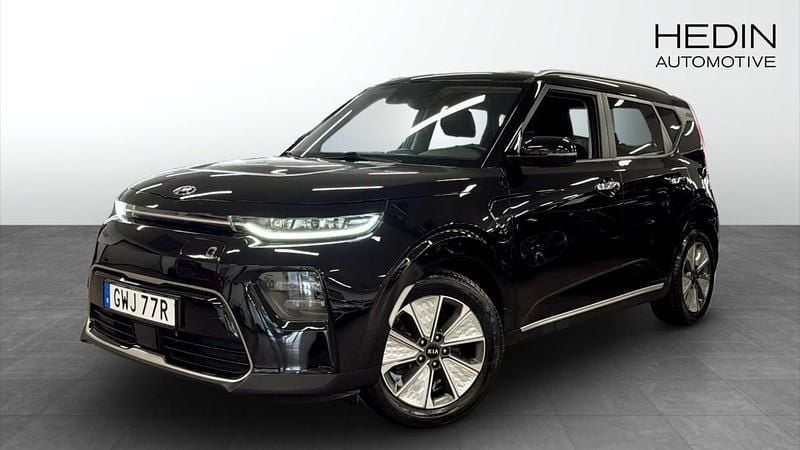 Svart (black) Begagnad 2019 Kia Soul EV Advance SUV | 199 900 kr (Marknadspris) - Bild 1/4
