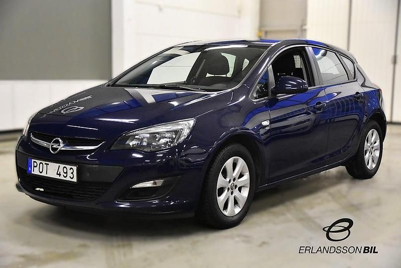 Begagnad Opel Astra Active 116 HK (85 kW) 2013 Blå Halvkombi