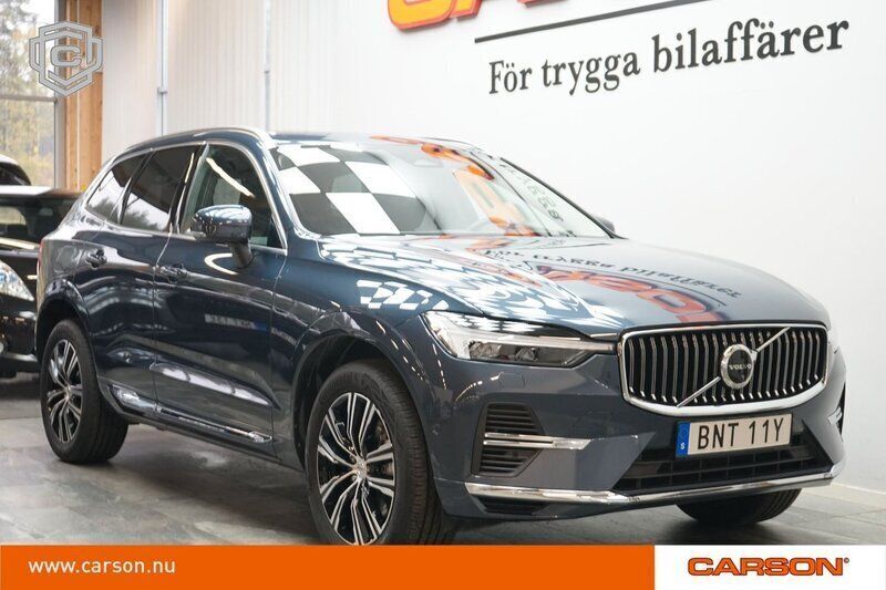Mörkblå (blå) Begagnad 2022 Volvo XC60 Inscription SUV | 539 900 kr (Dyr) - Bild 1/4