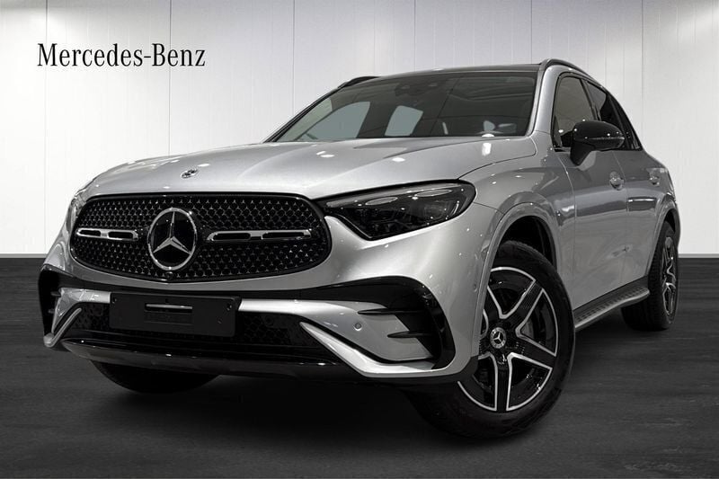 Silver Ny 2024 Mercedes E400 AMG Line Premium Plus Kombi | 932 900 kr - Bild 1/3