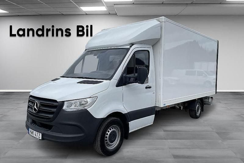 Vit (arktisk vit) Begagnad 2023 Mercedes Sprinter Van | 537 375 kr (Dyr) - Bild 1/4