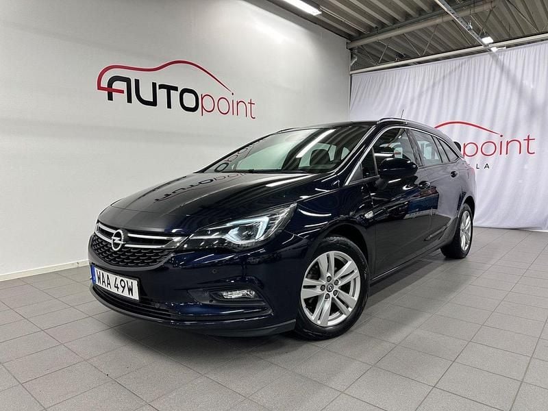 Blå Begagnad 2019 Opel Astra Dynamic Kombi | 149 800 kr (Marknadspris) - Bild 1/4