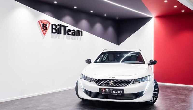 Vit Begagnad 2019 Peugeot 508 Kombi | 269 900 kr (Marknadspris) - Bild 1/4