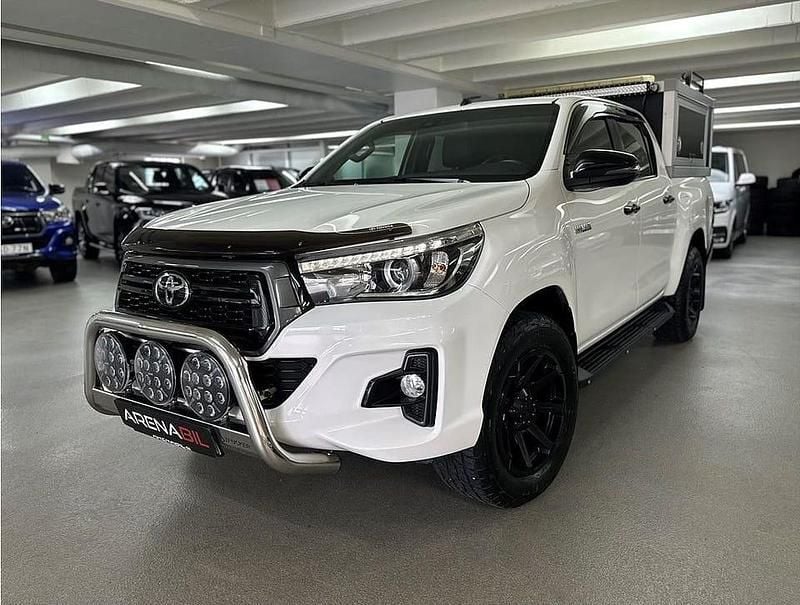 Vit Begagnad 2019 Toyota HiLux Pickup | 499 900 kr - Bild 1/4