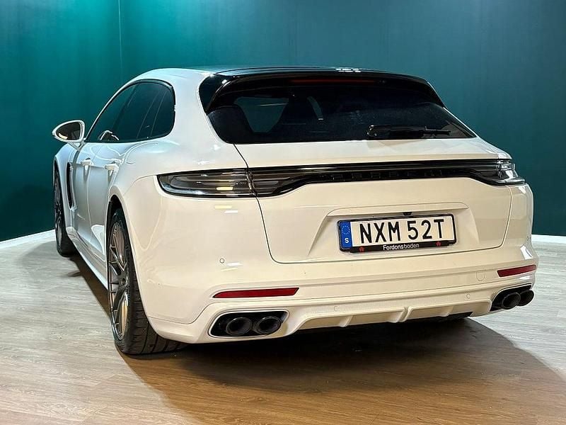 Begagnad Porsche Panamera Sport Turismo 441 HK (324 kW) 2020 Vit Kombi