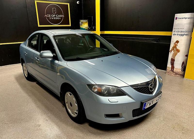 Blå Begagnad 2007 Mazda 3 Touring Sedan | 29 900 kr (Marknadspris) - Bild 1/4