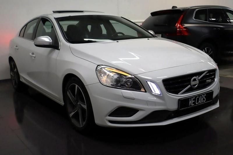 Begagnad Volvo S60 R-Design 163 HK (119 kW) 2013 Vit Sedan