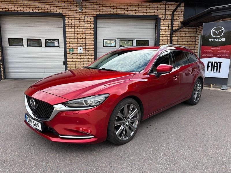 Soul red crystal metallic Begagnad 2020 Mazda 6 Kombi | 264 500 kr (Dyr) - Bild 1/4