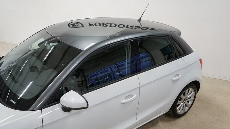 Begagnad Audi A1 Sportback Sport 86 HK (63 kW) 2013 Vit Halvkombi