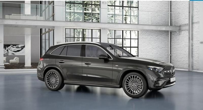 Ny 2026 Mercedes GLC300e SUV | 793 800 kr (Marknadspris) - Bild 1/2