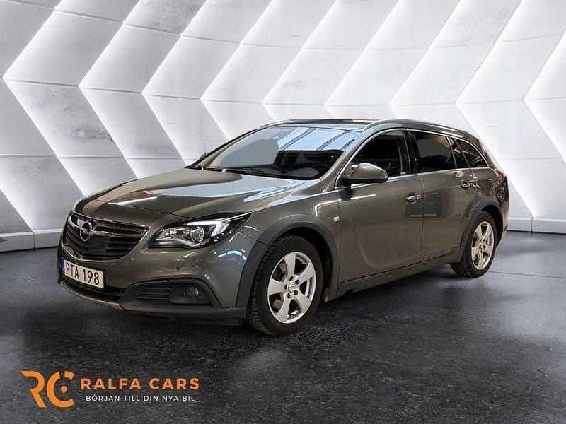 Begagnad Opel Insignia Country Tourer Business 170 HK (125 kW) 2017 Grå Kombi